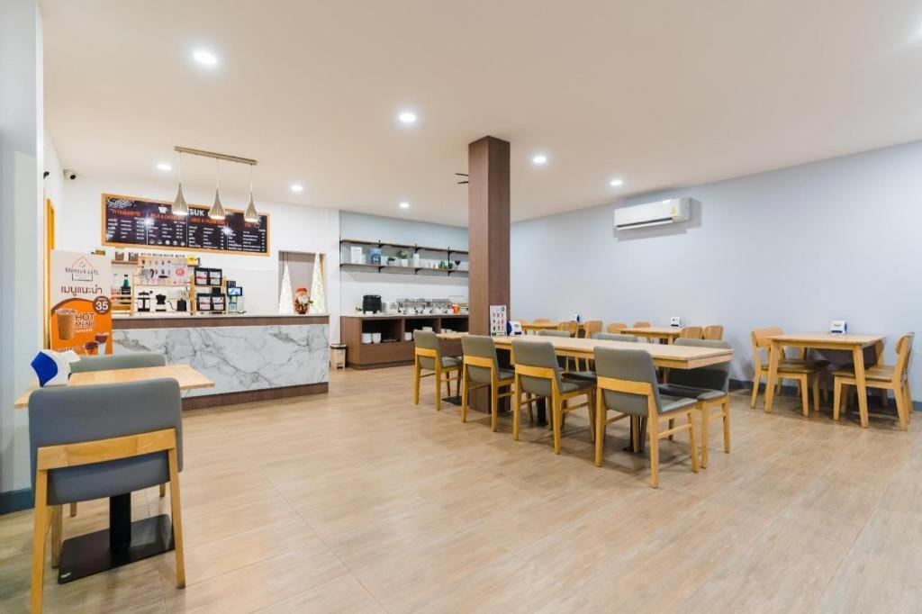 Meesuk Chiangrai Hotel Чианграй Экстерьер фото