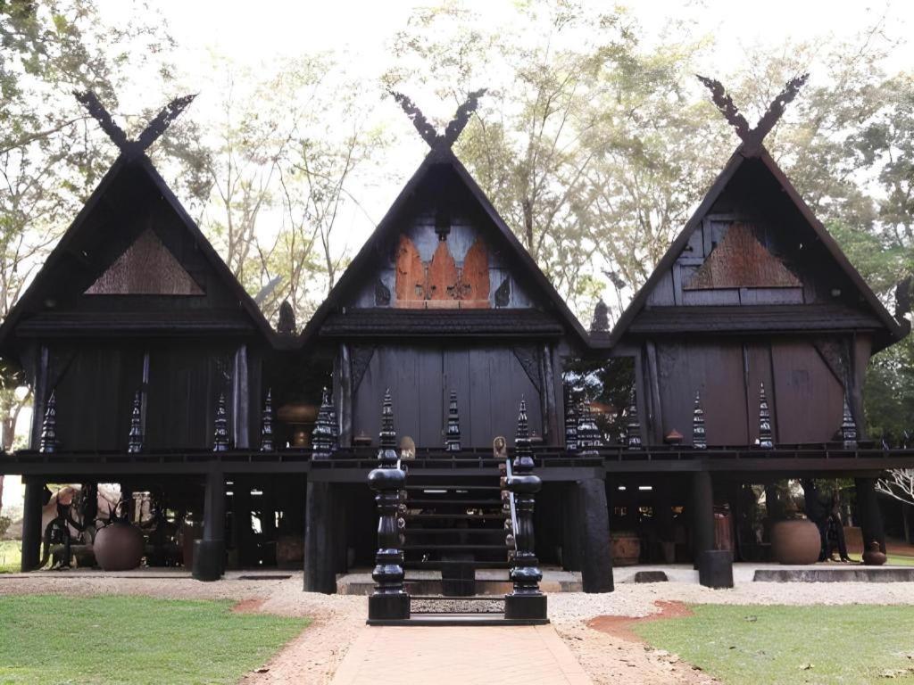 Meesuk Chiangrai Hotel Чианграй Экстерьер фото